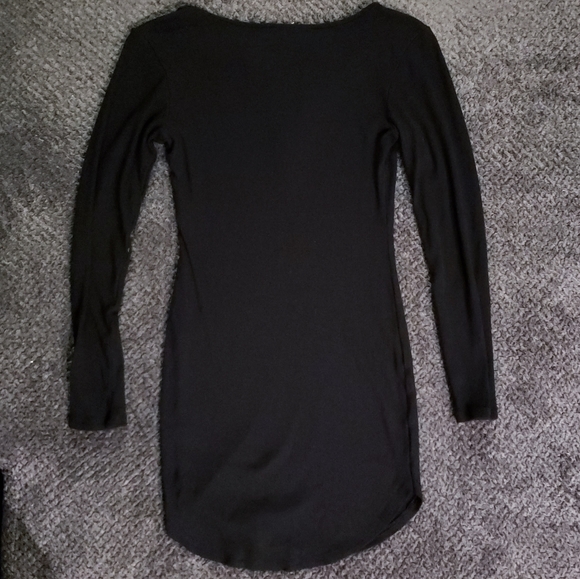 Lace-up mini dress - Picture 2 of 4